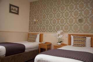 Отель Club House Hotel Kilkenny Килкенни Двухместный номер с 2 отдельными кроватями-6